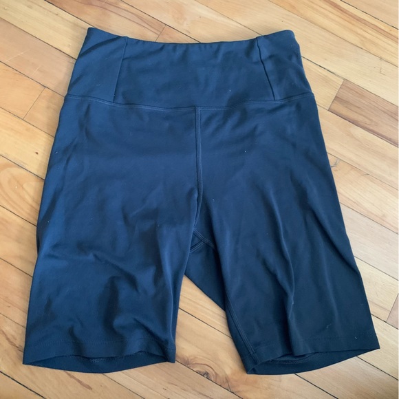 Gray Girlfriend Collective Biker Shorts - Picture 1 of 3
